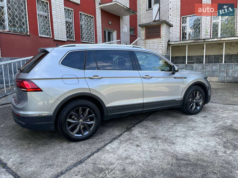 Позашляховик / Кросовер Volkswagen Tiguan 2023 в Нетішині