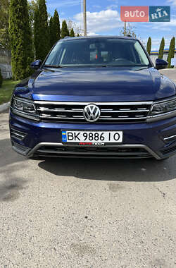 Внедорожник / Кроссовер Volkswagen Tiguan 2021 в Ровно