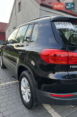Внедорожник / Кроссовер Volkswagen Tiguan 2016 в 