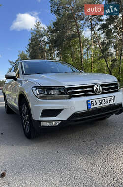 Внедорожник / Кроссовер Volkswagen Tiguan 2018 в Кропивницком