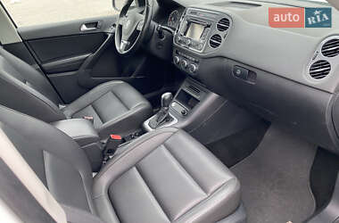 Позашляховик / Кросовер Volkswagen Tiguan 2015 в 