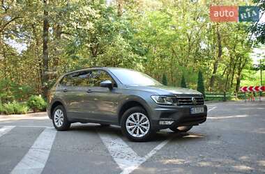 Внедорожник / Кроссовер Volkswagen Tiguan 2019 в Львове