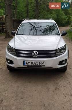 Внедорожник / Кроссовер Volkswagen Tiguan 2016 в 
