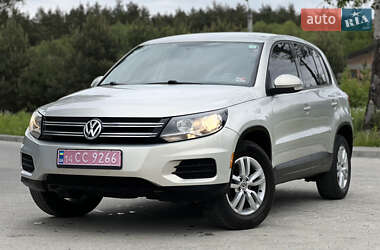 Внедорожник / Кроссовер Volkswagen Tiguan 2013 в Новояворовске