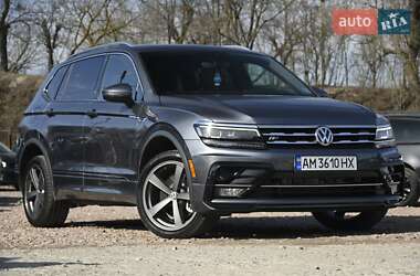 Внедорожник / Кроссовер Volkswagen Tiguan 2019 в 