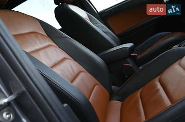 Внедорожник / Кроссовер Volkswagen Tiguan 2019 в 