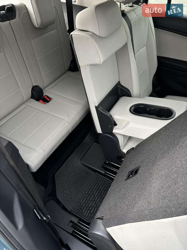 Внедорожник / Кроссовер Volkswagen Tiguan 2020 в Киеве