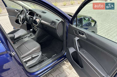 Внедорожник / Кроссовер Volkswagen Tiguan 2021 в 