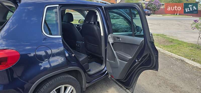 Внедорожник / Кроссовер Volkswagen Tiguan 2015 в Киеве