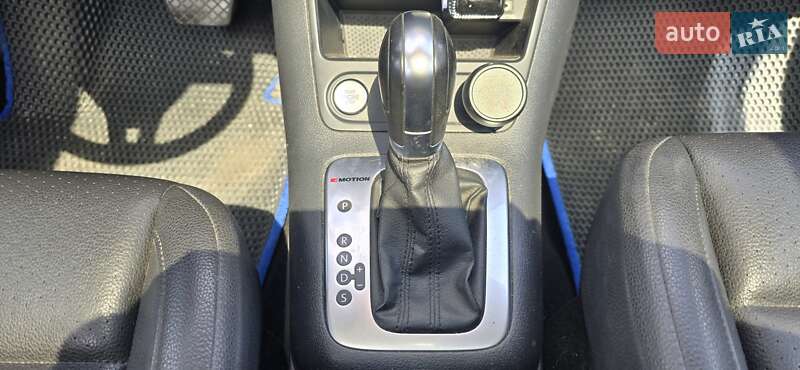 Внедорожник / Кроссовер Volkswagen Tiguan 2015 в Киеве