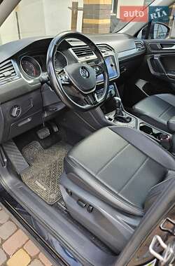 Внедорожник / Кроссовер Volkswagen Tiguan 2018 в 