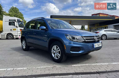 Внедорожник / Кроссовер Volkswagen Tiguan 2016 в 