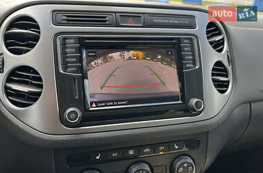 Внедорожник / Кроссовер Volkswagen Tiguan 2016 в 