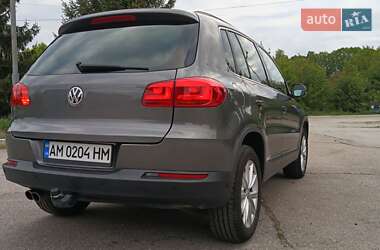 Позашляховик / Кросовер Volkswagen Tiguan 2013 в 