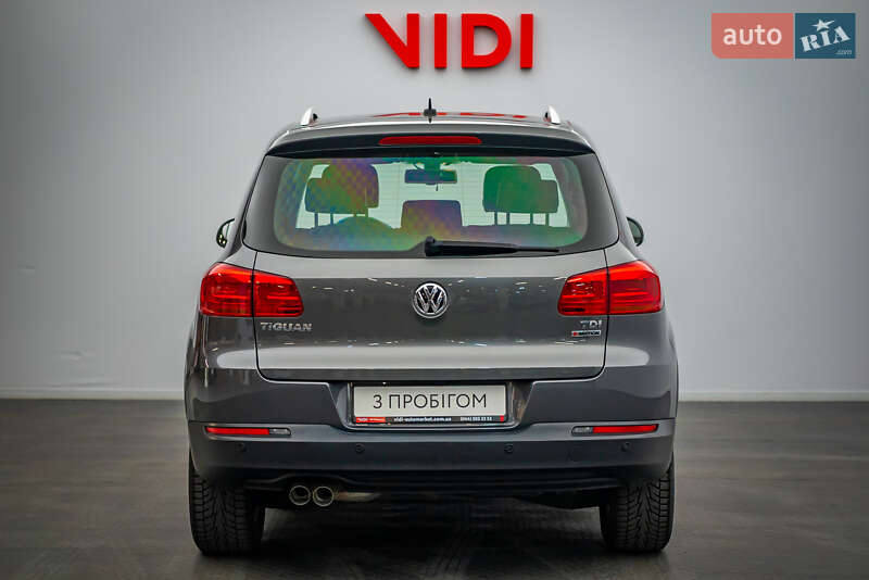 Позашляховик / Кросовер Volkswagen Tiguan 2016 в Києві