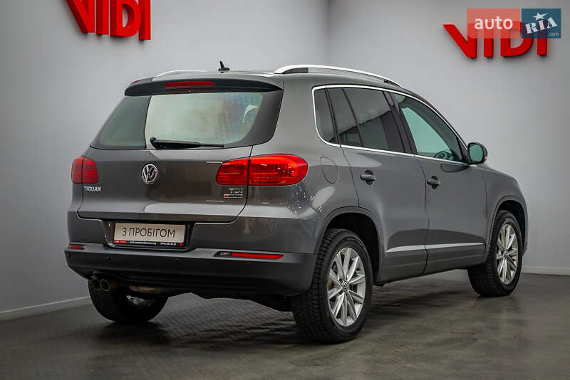 Позашляховик / Кросовер Volkswagen Tiguan 2016 в Києві