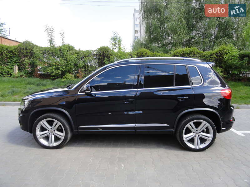 Внедорожник / Кроссовер Volkswagen Tiguan 2015 в Луцке