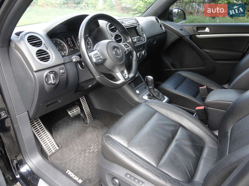 Внедорожник / Кроссовер Volkswagen Tiguan 2015 в Луцке