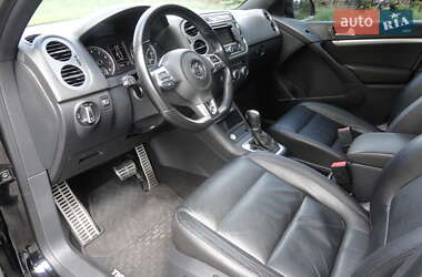 Внедорожник / Кроссовер Volkswagen Tiguan 2015 в 