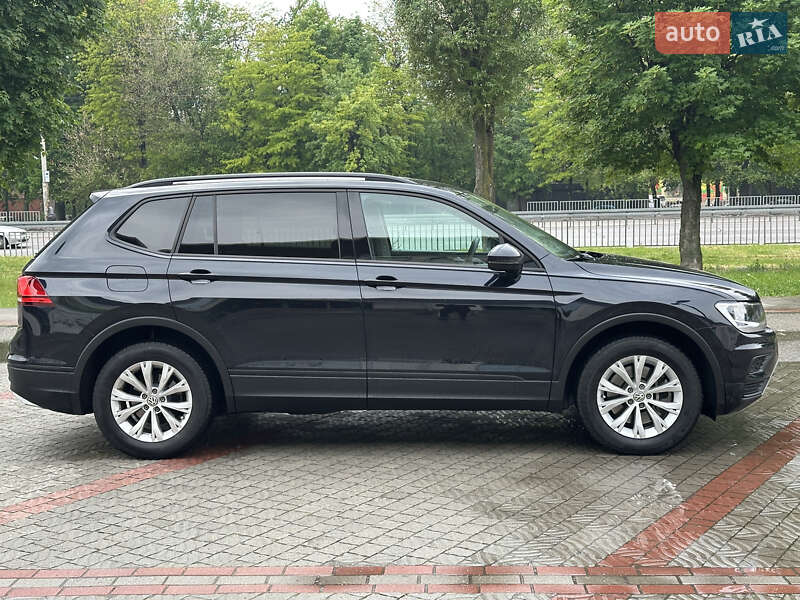 Внедорожник / Кроссовер Volkswagen Tiguan 2018 в Днепре