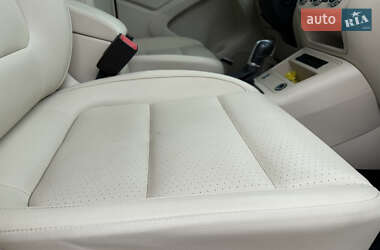 Позашляховик / Кросовер Volkswagen Tiguan 2014 в 