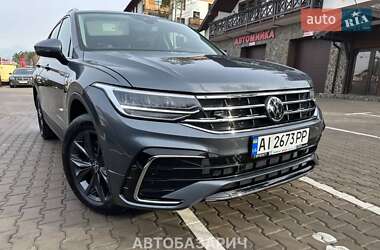 Внедорожник / Кроссовер Volkswagen Tiguan 2022 в Львове