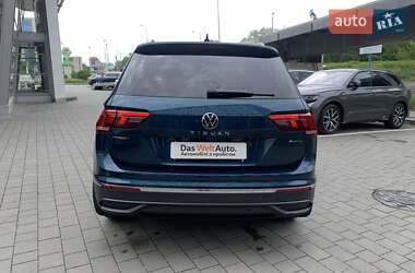 Внедорожник / Кроссовер Volkswagen Tiguan 2022 в 