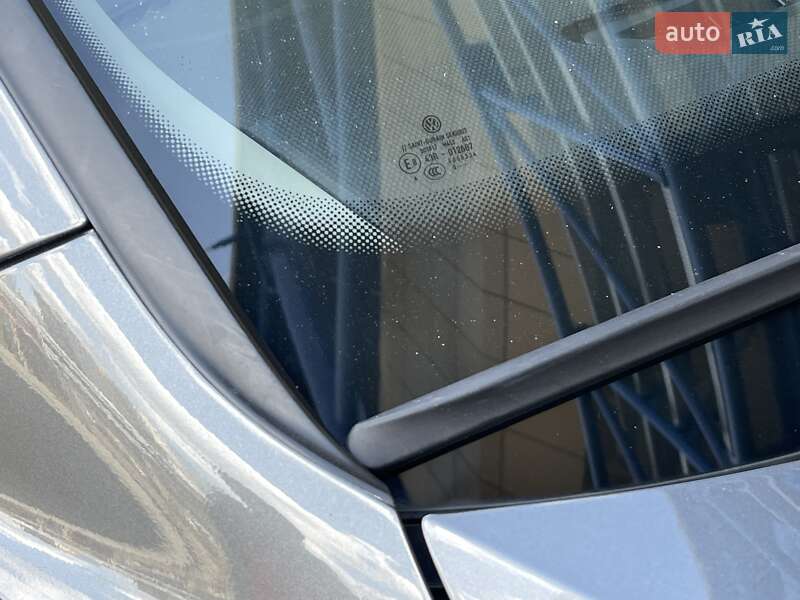 Внедорожник / Кроссовер Volkswagen Tiguan 2019 в Киеве