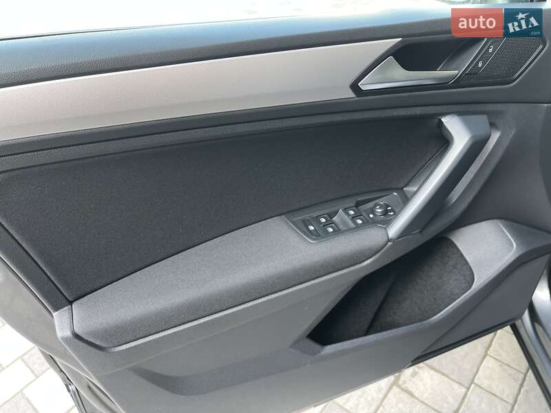 Внедорожник / Кроссовер Volkswagen Tiguan 2019 в Киеве