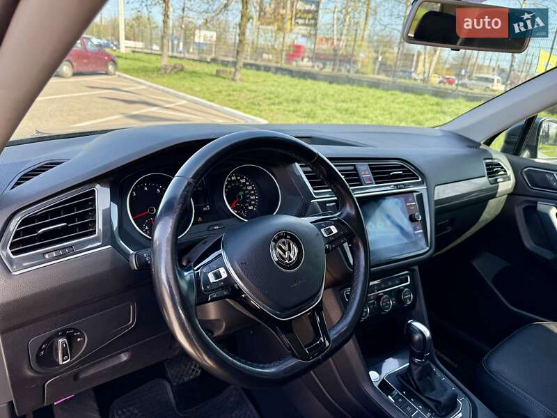 Позашляховик / Кросовер Volkswagen Tiguan 2018 в Житомирі