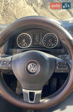 Позашляховик / Кросовер Volkswagen Tiguan 2010 в 