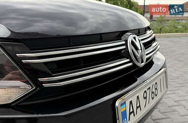 Позашляховик / Кросовер Volkswagen Tiguan 2012 в 