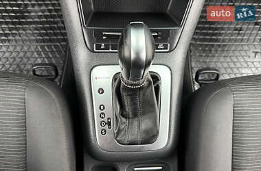 Позашляховик / Кросовер Volkswagen Tiguan 2012 в 