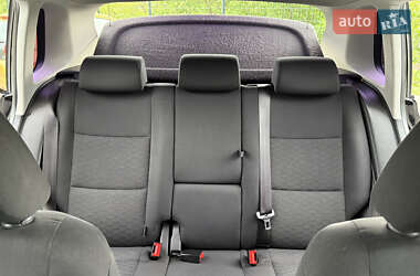 Позашляховик / Кросовер Volkswagen Tiguan 2012 в 