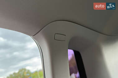 Позашляховик / Кросовер Volkswagen Tiguan 2012 в 