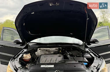 Позашляховик / Кросовер Volkswagen Tiguan 2012 в 