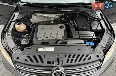 Позашляховик / Кросовер Volkswagen Tiguan 2012 в 