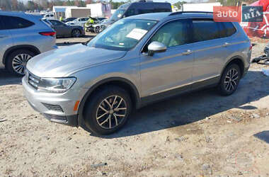 Позашляховик / Кросовер Volkswagen Tiguan 2021 в Косові