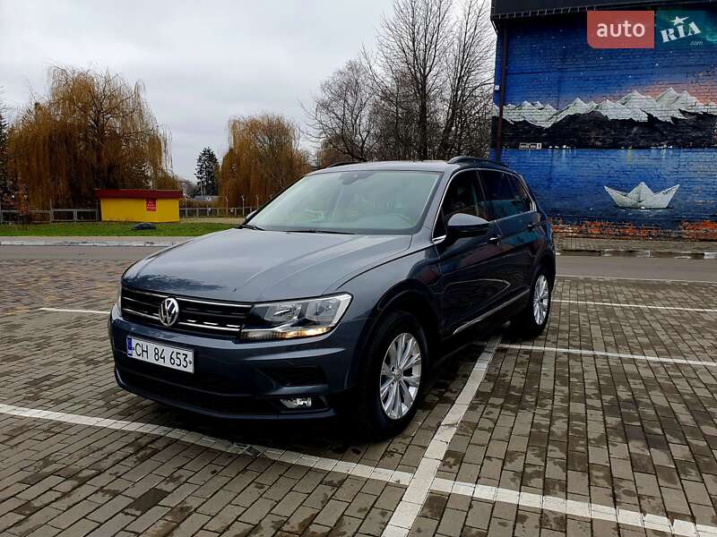 Внедорожник / Кроссовер Volkswagen Tiguan 2019 в 