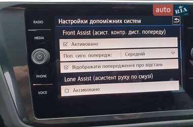 Внедорожник / Кроссовер Volkswagen Tiguan 2019 в 