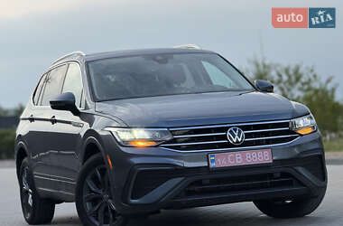 Позашляховик / Кросовер Volkswagen Tiguan 2022 в 