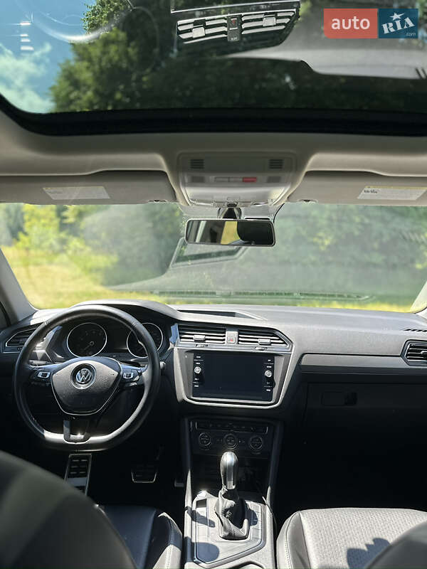 Внедорожник / Кроссовер Volkswagen Tiguan 2018 в Лохвице