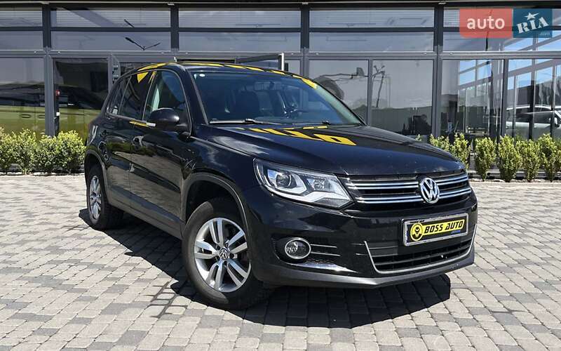 Позашляховик / Кросовер Volkswagen Tiguan 2013 в 