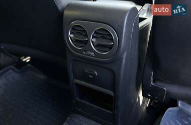 Позашляховик / Кросовер Volkswagen Tiguan 2013 в 