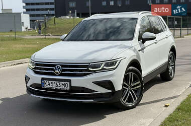 Внедорожник / Кроссовер Volkswagen Tiguan 2022 в Киеве