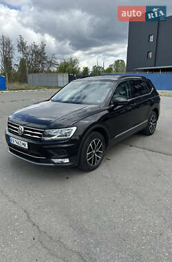 Внедорожник / Кроссовер Volkswagen Tiguan 2021 в Харькове