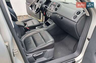 Внедорожник / Кроссовер Volkswagen Tiguan 2009 в Нововолынске