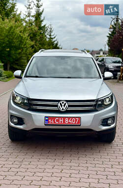 Внедорожник / Кроссовер Volkswagen Tiguan 2015 в Черновцах