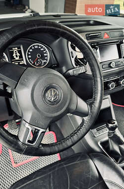 Внедорожник / Кроссовер Volkswagen Tiguan 2010 в 