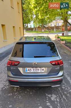 Внедорожник / Кроссовер Volkswagen Tiguan 2018 в 